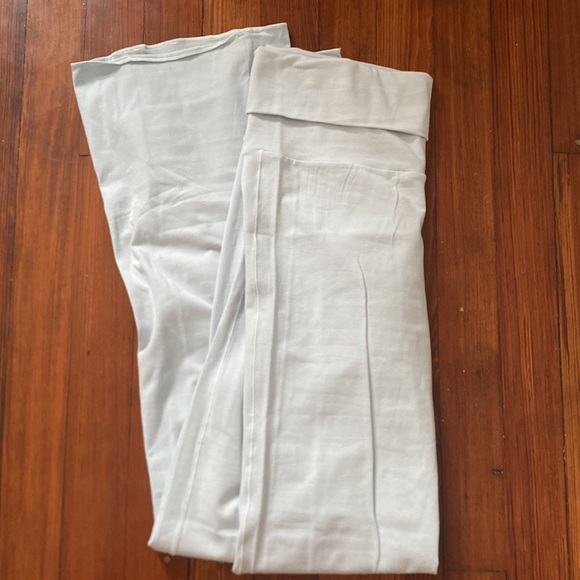 SKIMS Foldover Pants - Picture 1 of 7